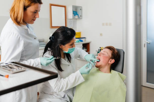 Best Dentist for Tooth Abscess  in Combee Settlement, FL